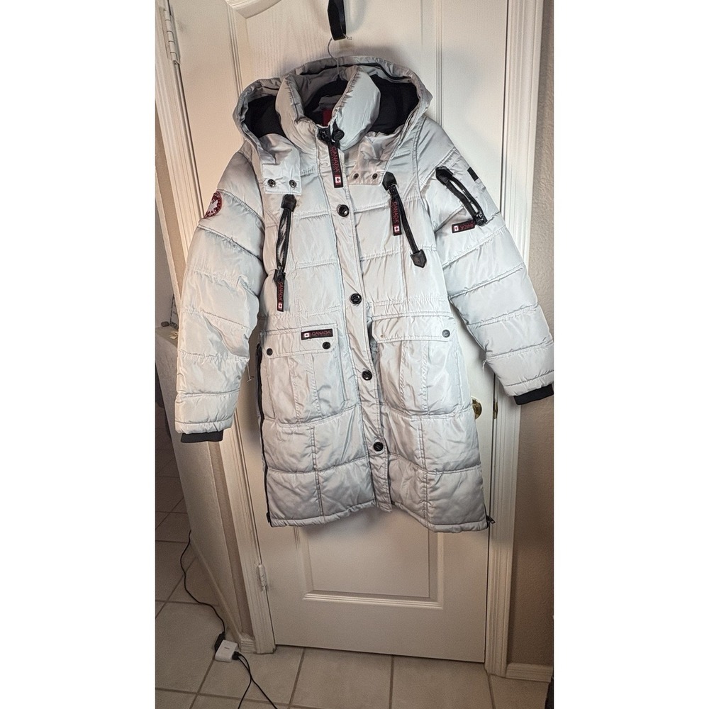 Canada Weathergear Women's Medium Puffer Coat Light Gray Zip & Button Front Hood
